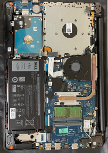 DELL Vostro15 3580の分解写真　SSD交換前