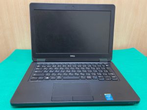 DELL Latitude 5250